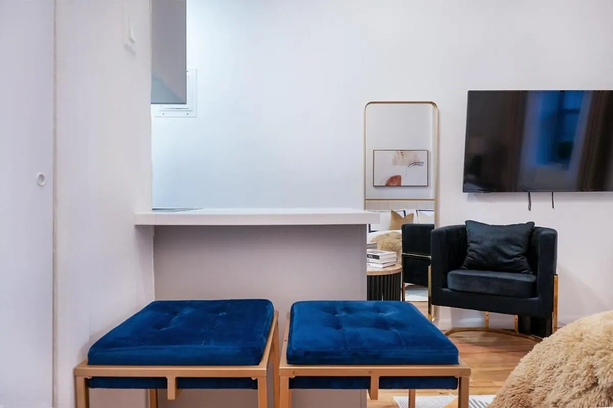 Apartment 74-1C New Studio With Private Outdoors - Gym New York United States