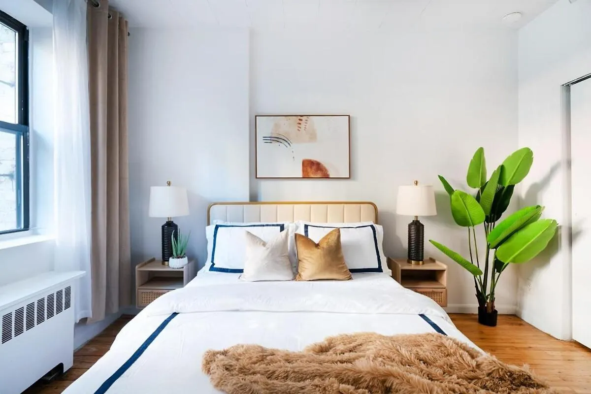 74-1C New Studio With Private Outdoors - Gym New York 0*,  United States